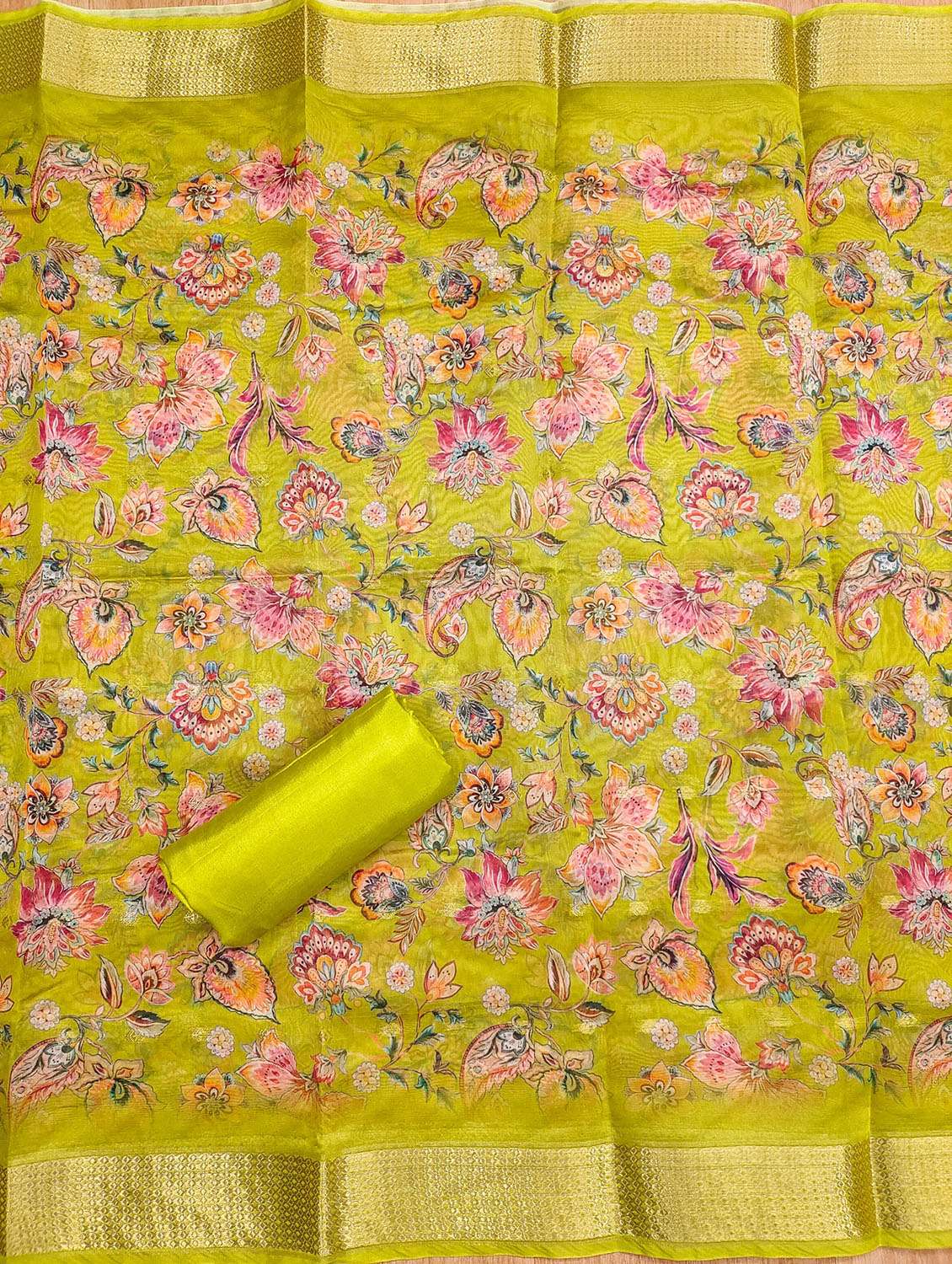 women self design embroidered unstitched suit set - 21974908 -  Standard Image - 3