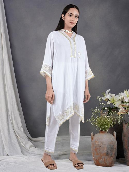 women solid with work three quarter sleeve a-line kurta - 21974946 - Standard Image - 0