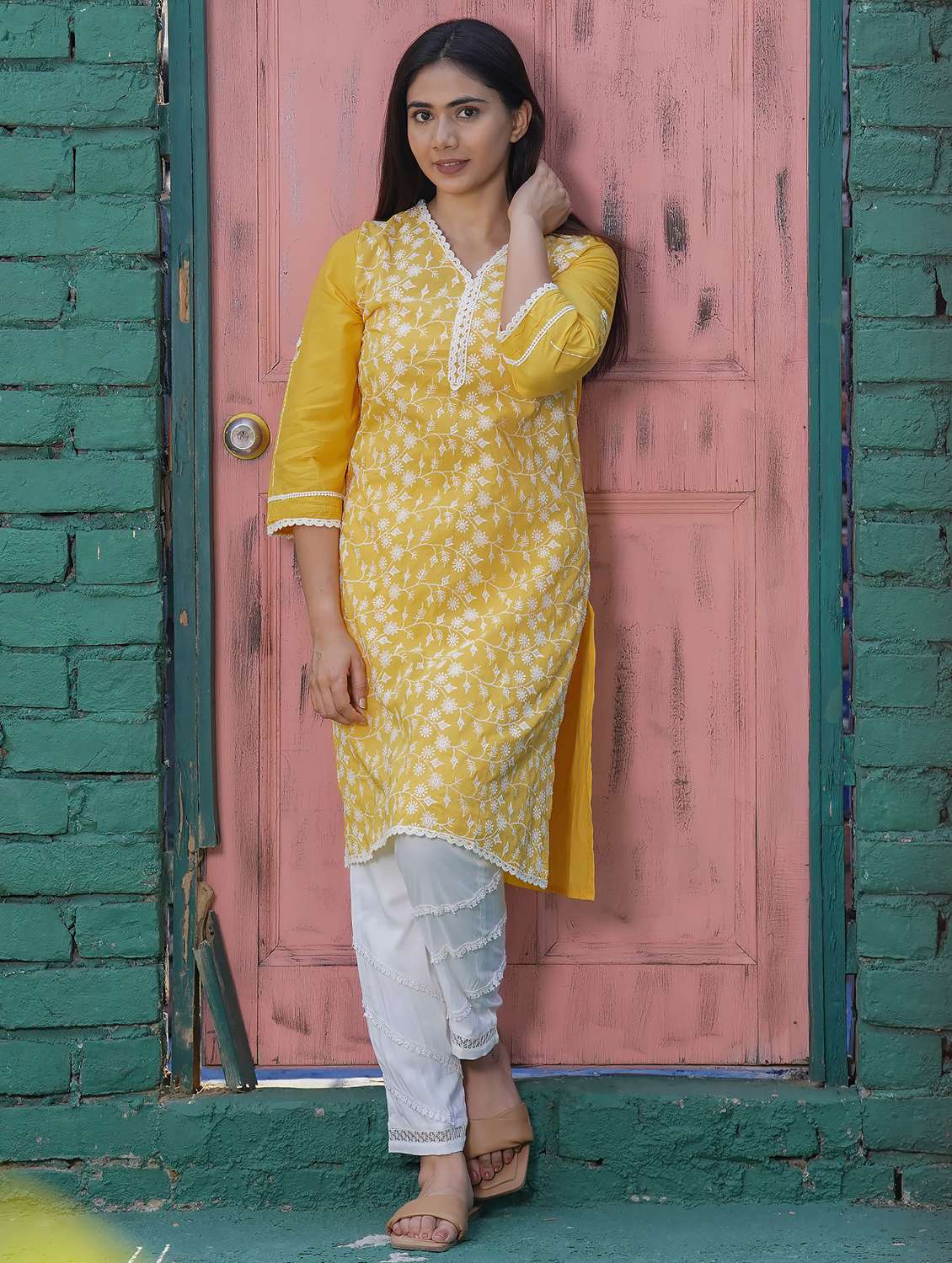 women solid with work three quarter sleeve straight kurta - 21974959 - Zoom Image - 0