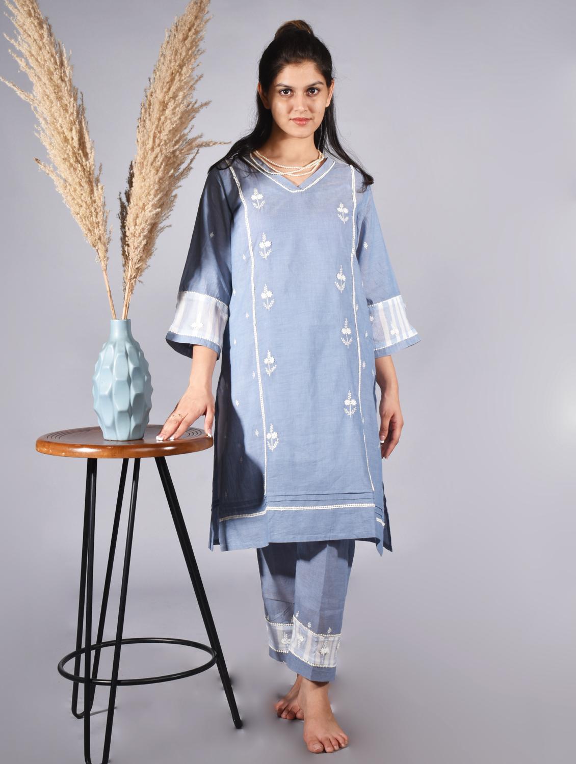 women solid with work three quarter sleeve a-line kurta - 21974961 - Standard Image - 3