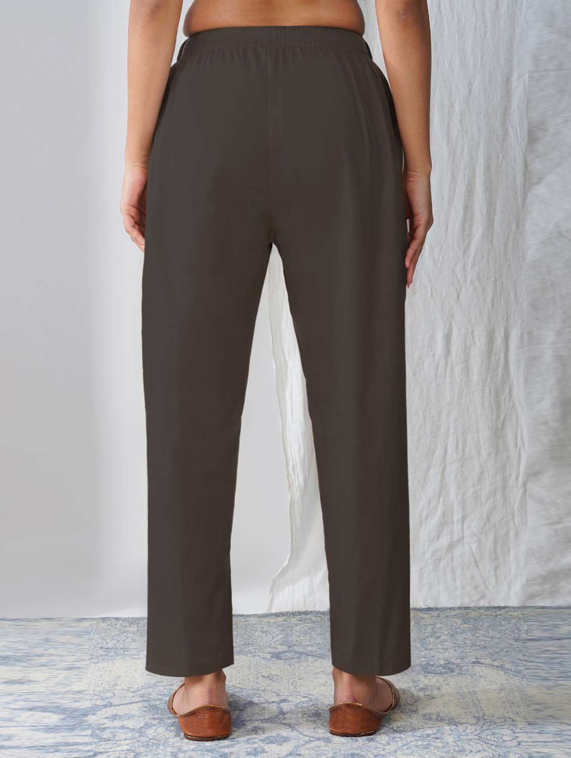 women solid mid rise ankle length tapered pant - 21975001 -  Standard Image - 3