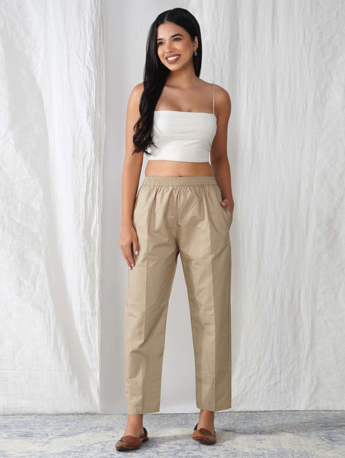 women solid mid rise ankle length tapered pant - 21975036 -  Standard Image - 3