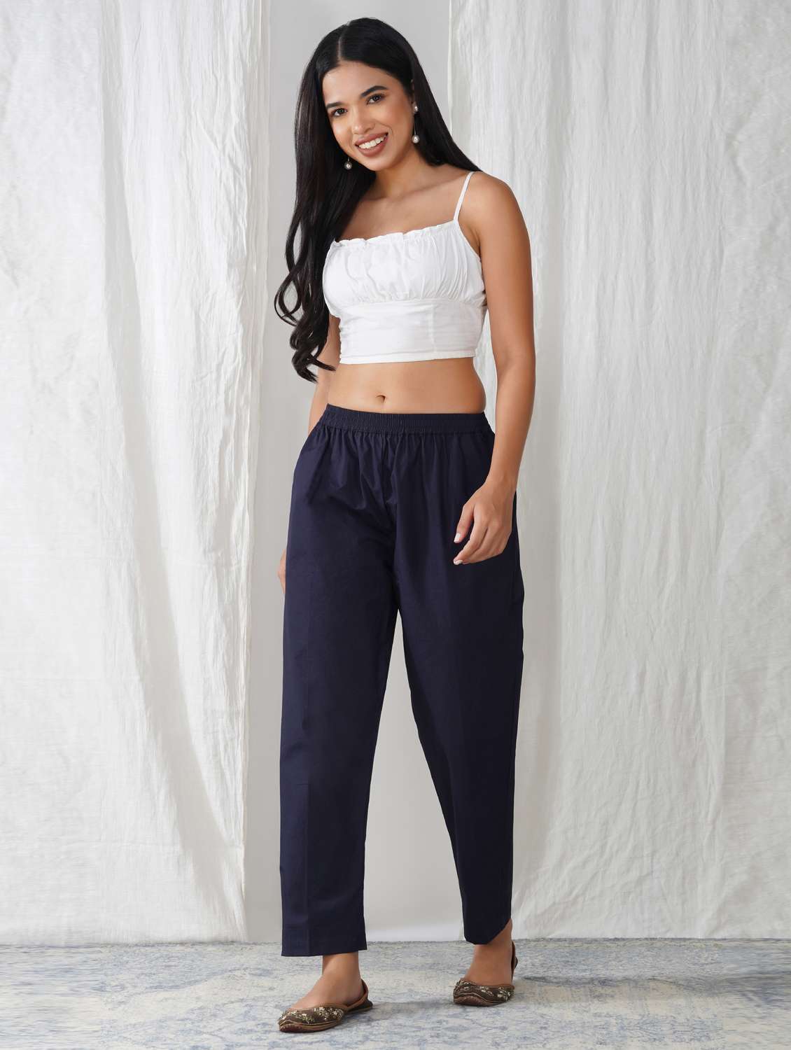 women solid mid rise ankle length tapered pant - 21975040 -  Standard Image - 3