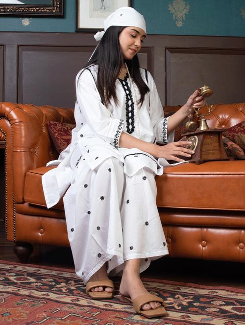 women three quarter sleeve kurta sharara with dupatta set - 21975057 - Standard Image - 0