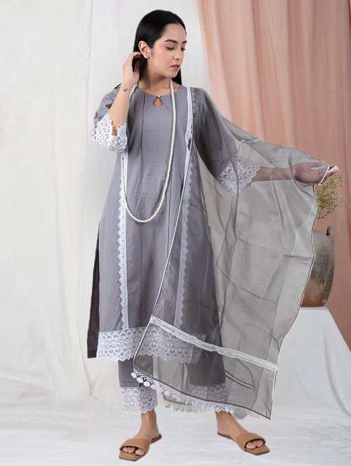 women three quarter sleeve kurta pant with dupatta set - 21975059 - Standard Image - 0