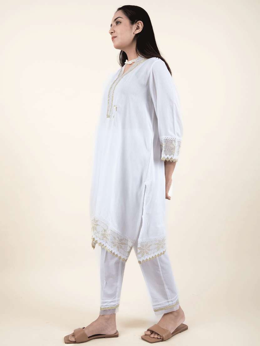 women three quarter sleeve kurta pant with dupatta set - 21975063 -  Standard Image - 3