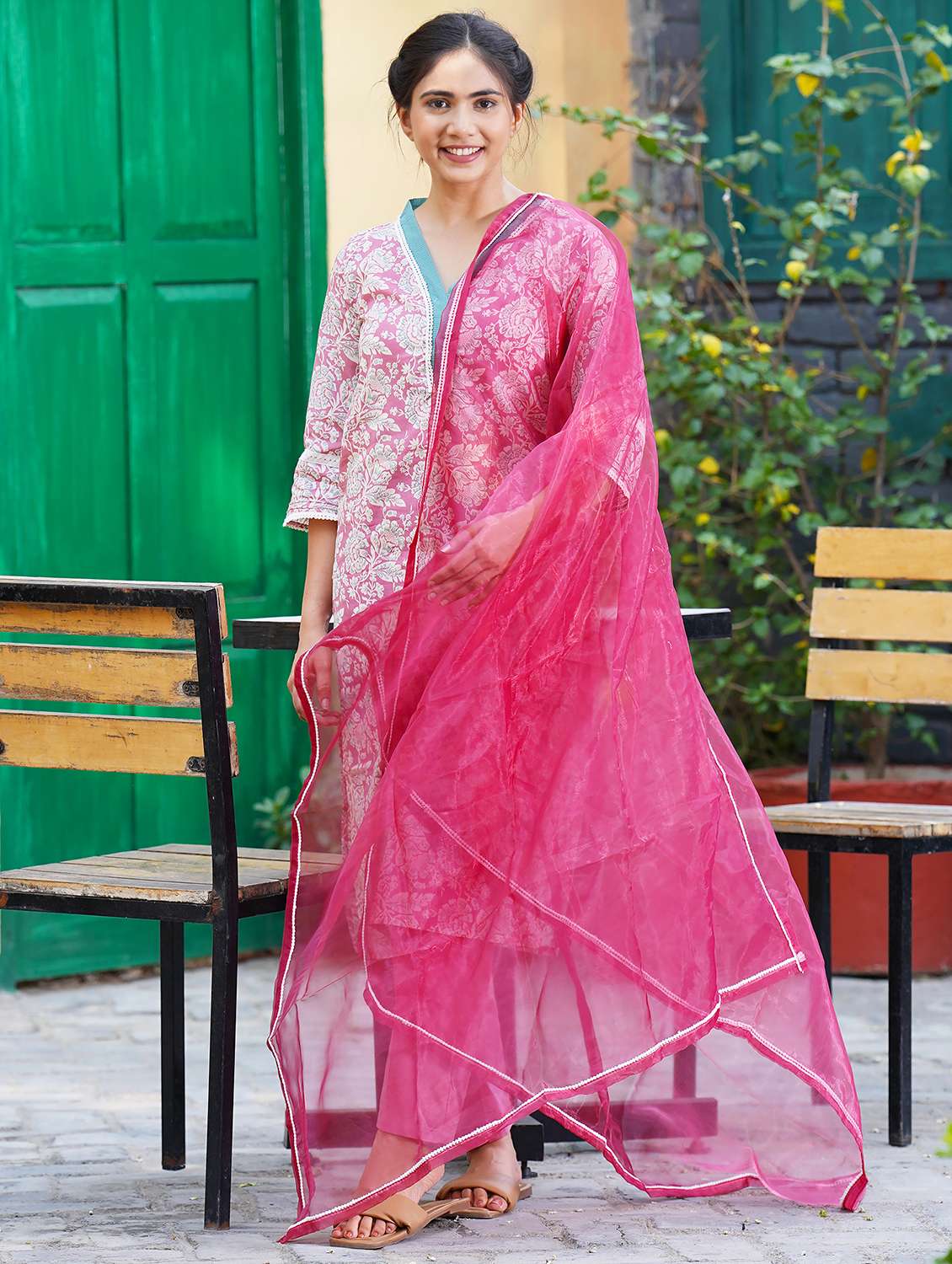 women three quarter sleeve kurta pant with dupatta set