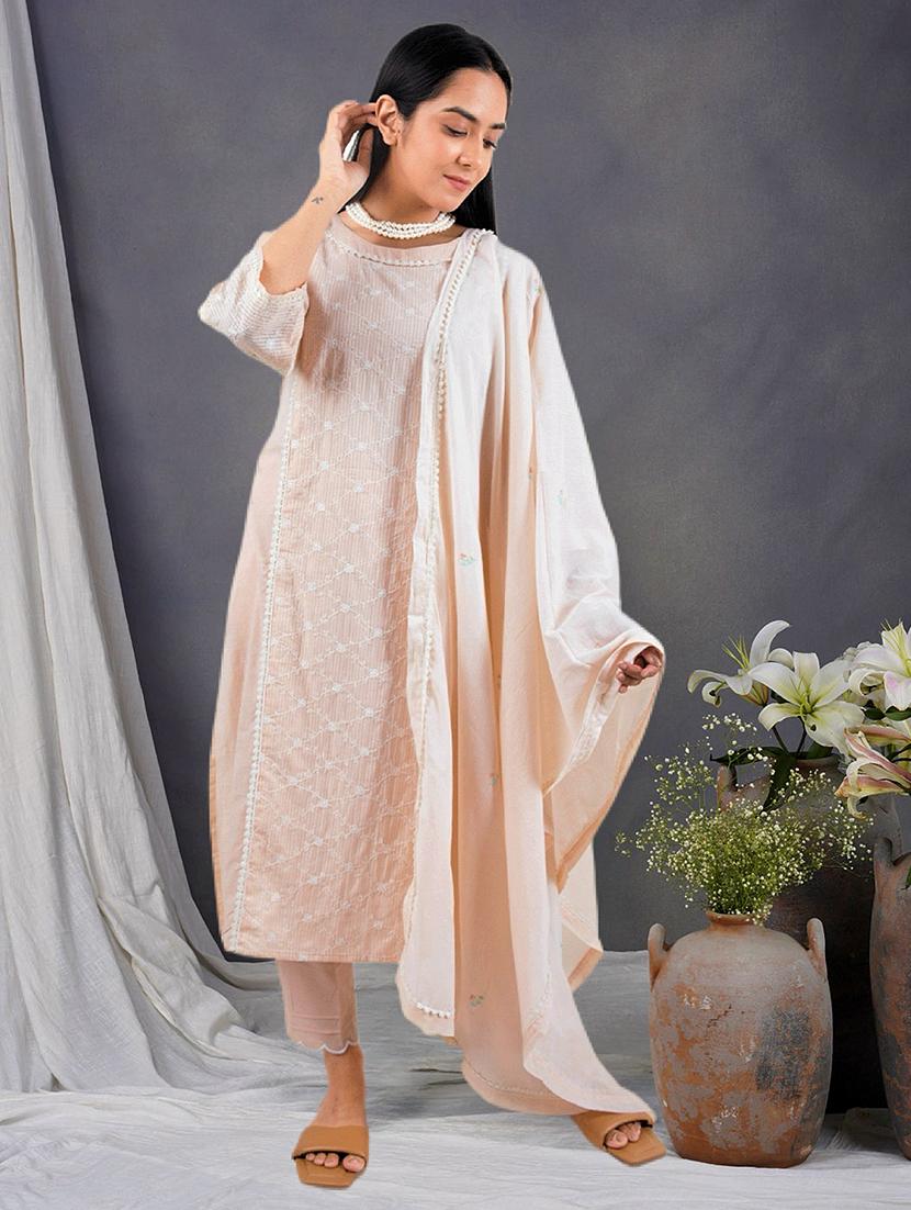 women three quarter sleeve kurta pant with dupatta set - 21975157 - Zoom Image - 0