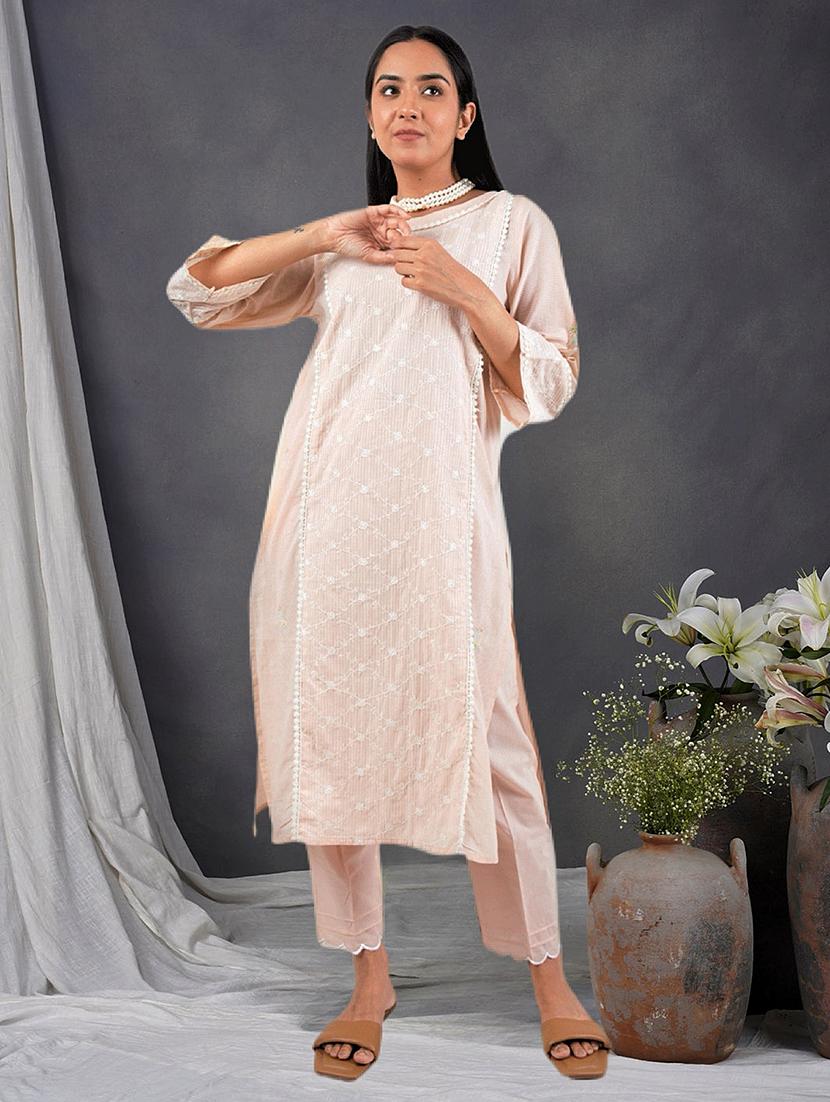 women three quarter sleeve kurta pant with dupatta set - 21975157 - Standard Image - 3