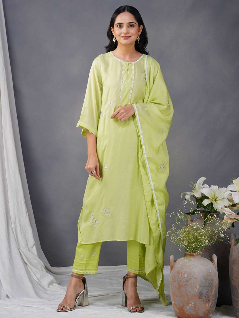 women three quarter sleeve kurta pant with dupatta set