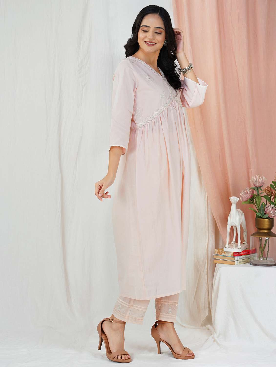 women three quarter sleeve kurta pant with dupatta set - 21975163 - Standard Image - 3