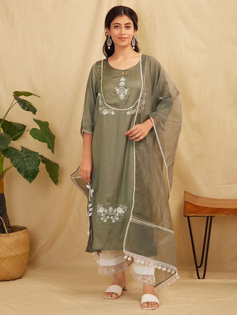 women three quarter sleeve kurta pant with dupatta set