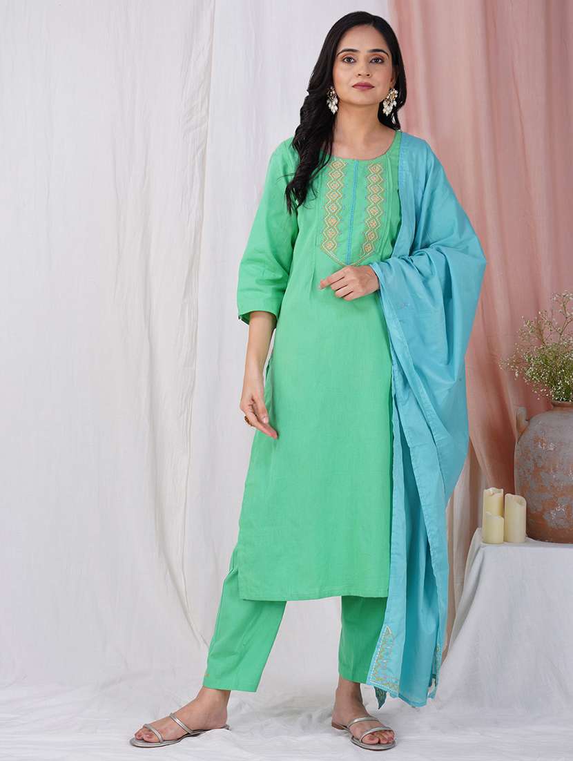 women three quarter sleeve kurta pant with dupatta set