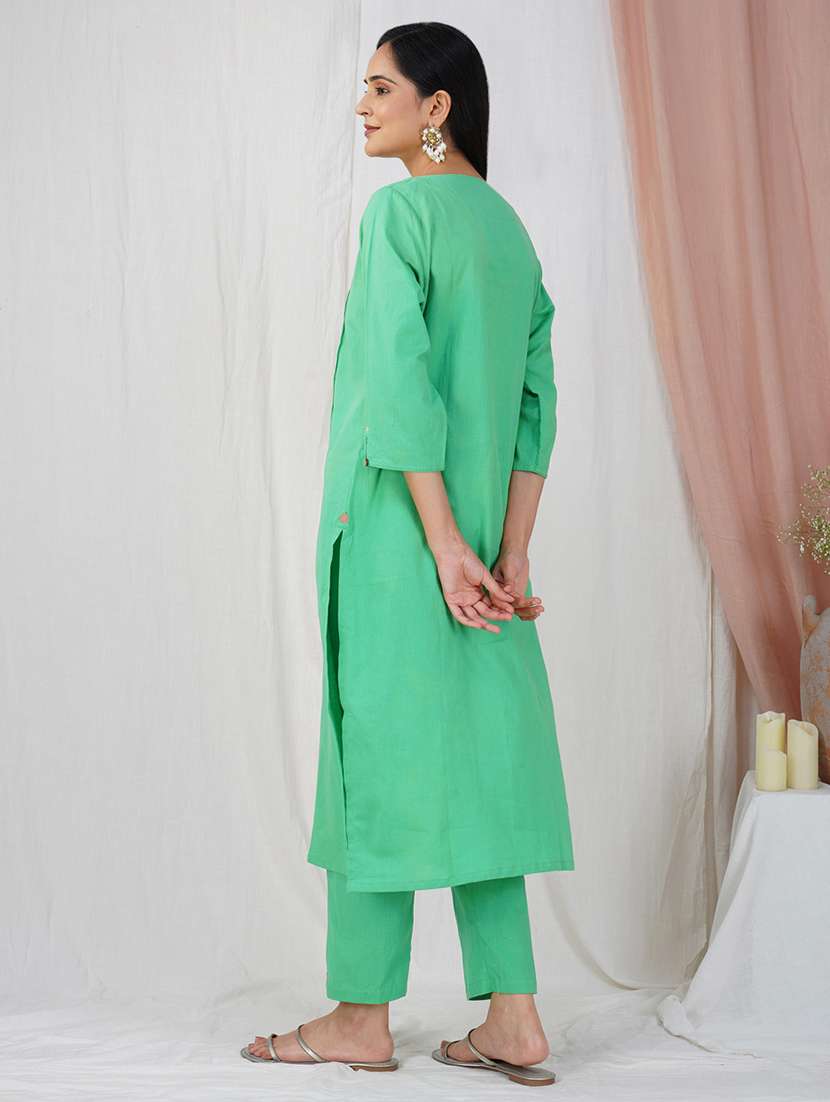 women three quarter sleeve kurta pant with dupatta set - 21975169 -  Standard Image - 3