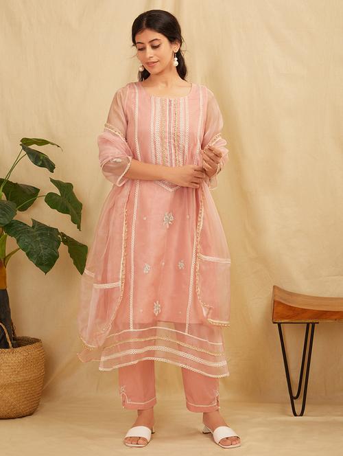 women three quarter sleeve kurta pant with dupatta set - 21975185 - Standard Image - 0
