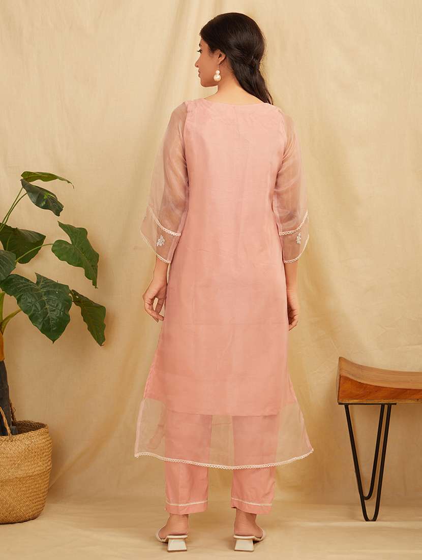 women three quarter sleeve kurta pant with dupatta set - 21975185 - Standard Image - 3
