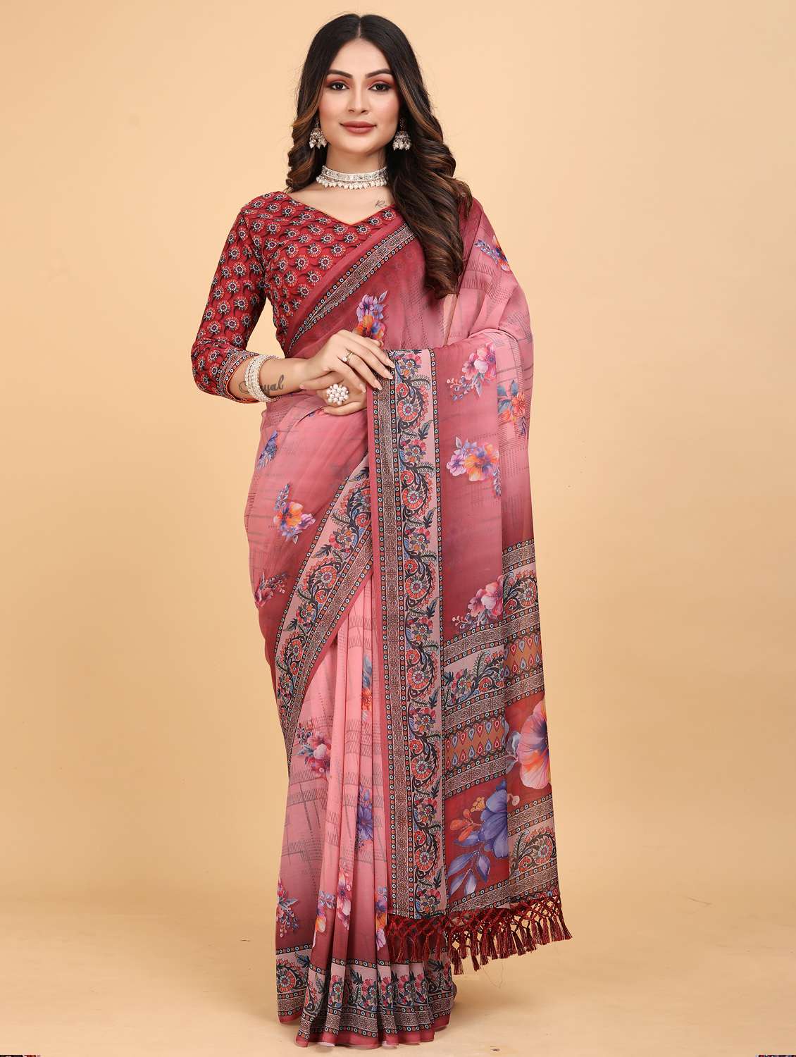 women floral printed saree with blouse - 21975251 - Zoom Image - 0