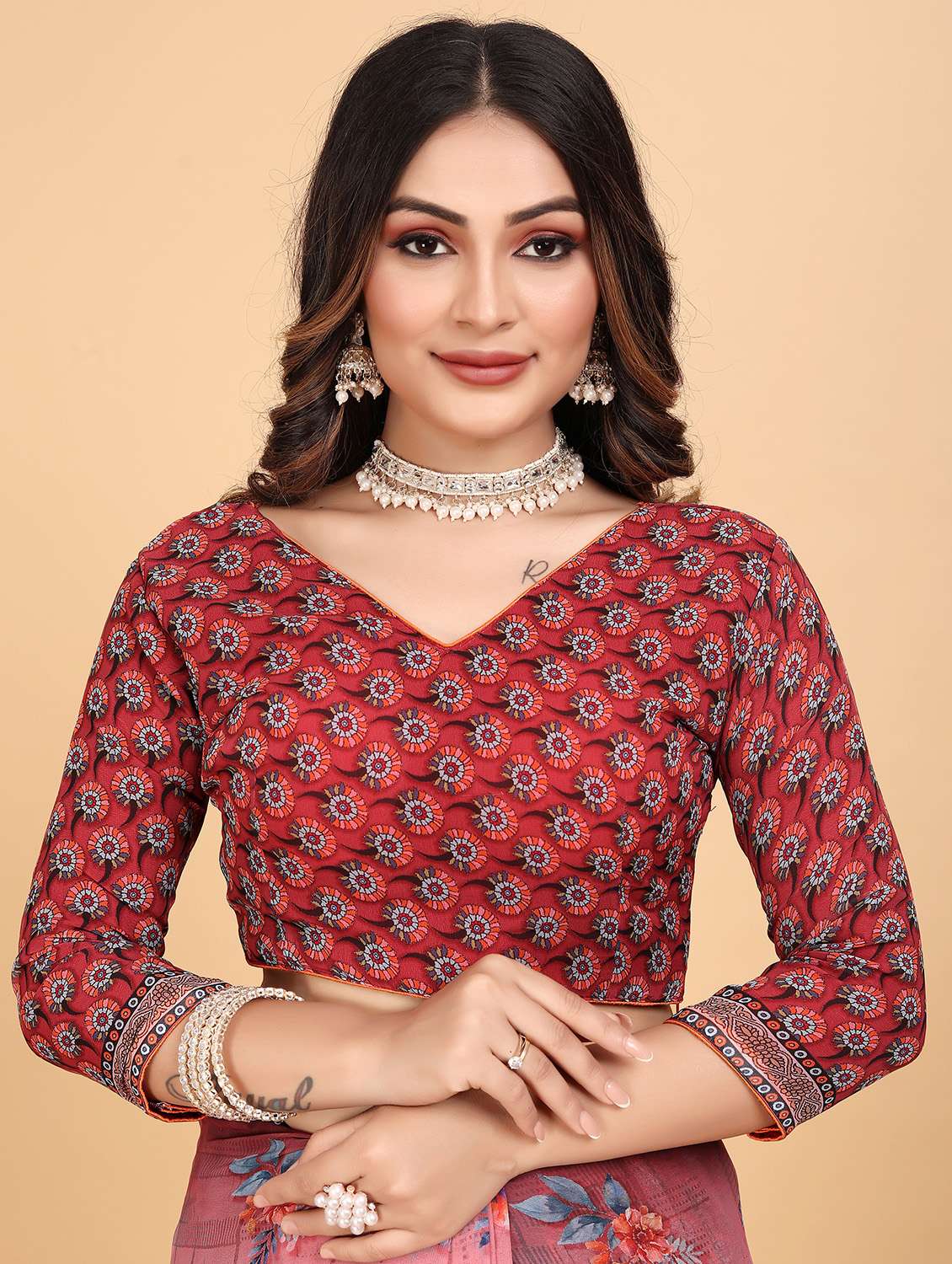 women floral printed saree with blouse - 21975251 - Standard Image - 3