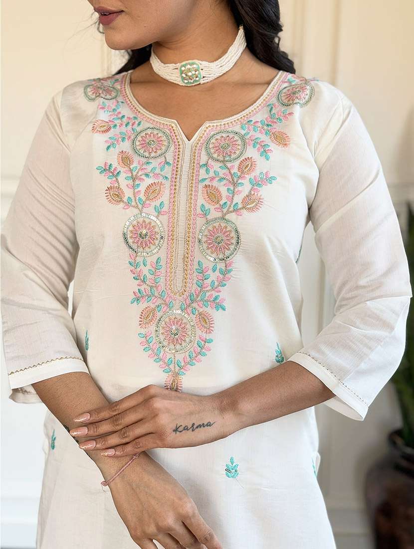 women three quarter sleeve kurta pant with dupatta set - 21975549 - Standard Image - 3