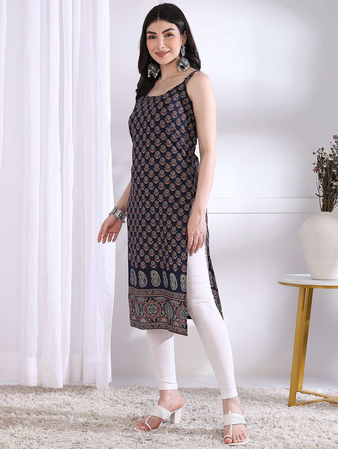 women printed sleeveless straight kurta - 21975781 -  Standard Image - 3