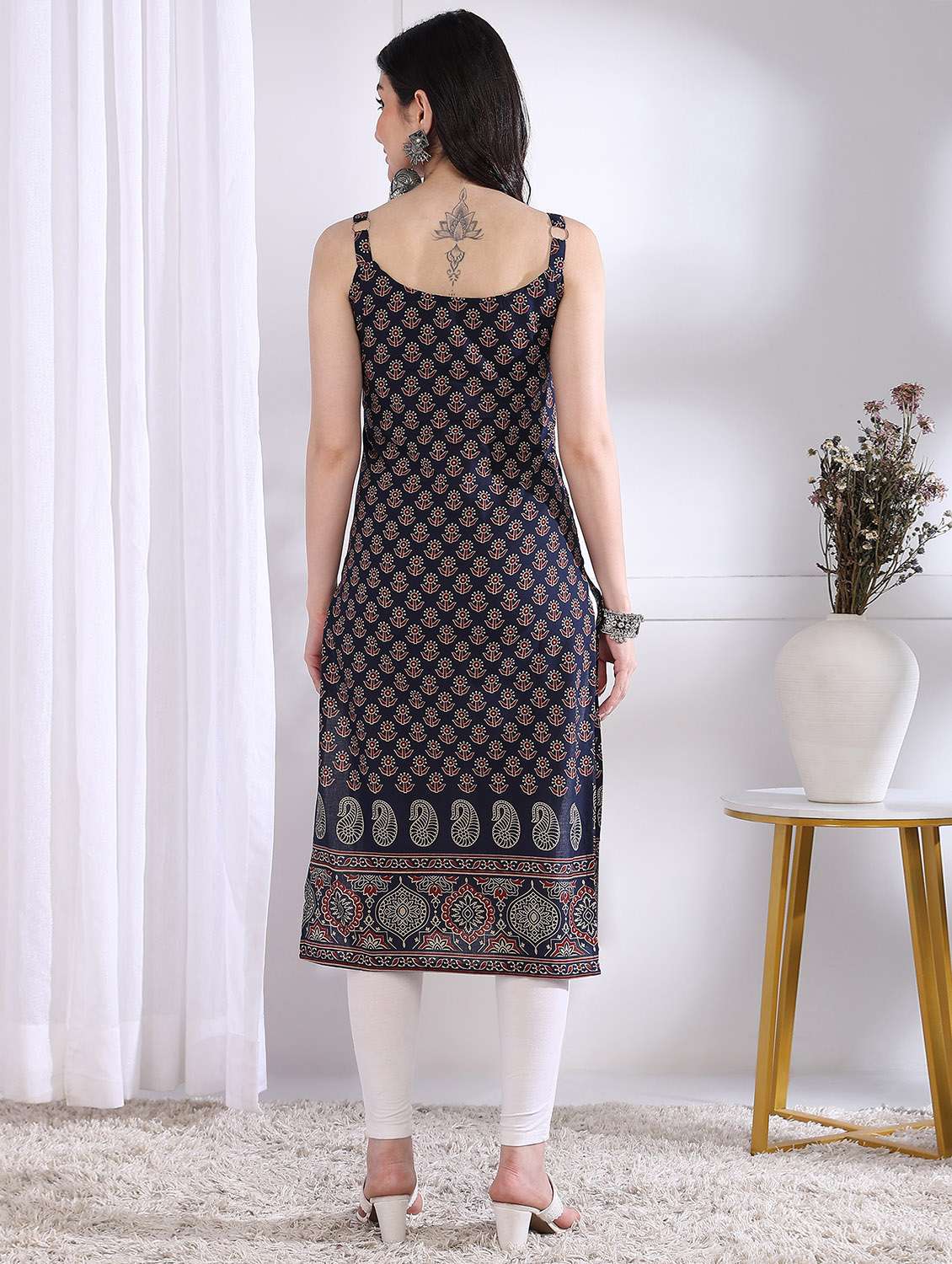 women printed sleeveless straight kurta - 21975781 -  Standard Image - 5