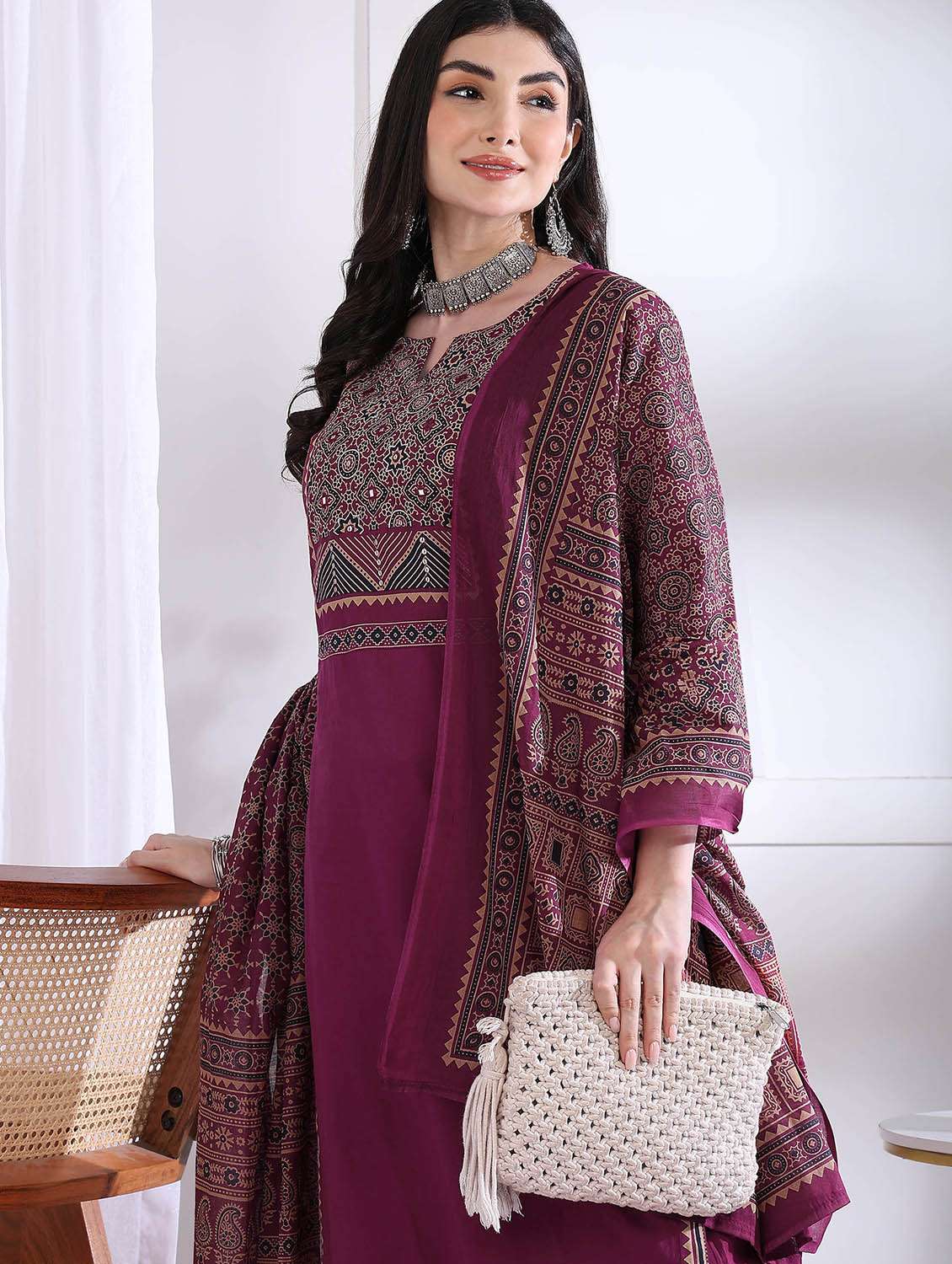 women three quarter sleeve kurta pant with dupatta set - 21975792 -  Standard Image - 3