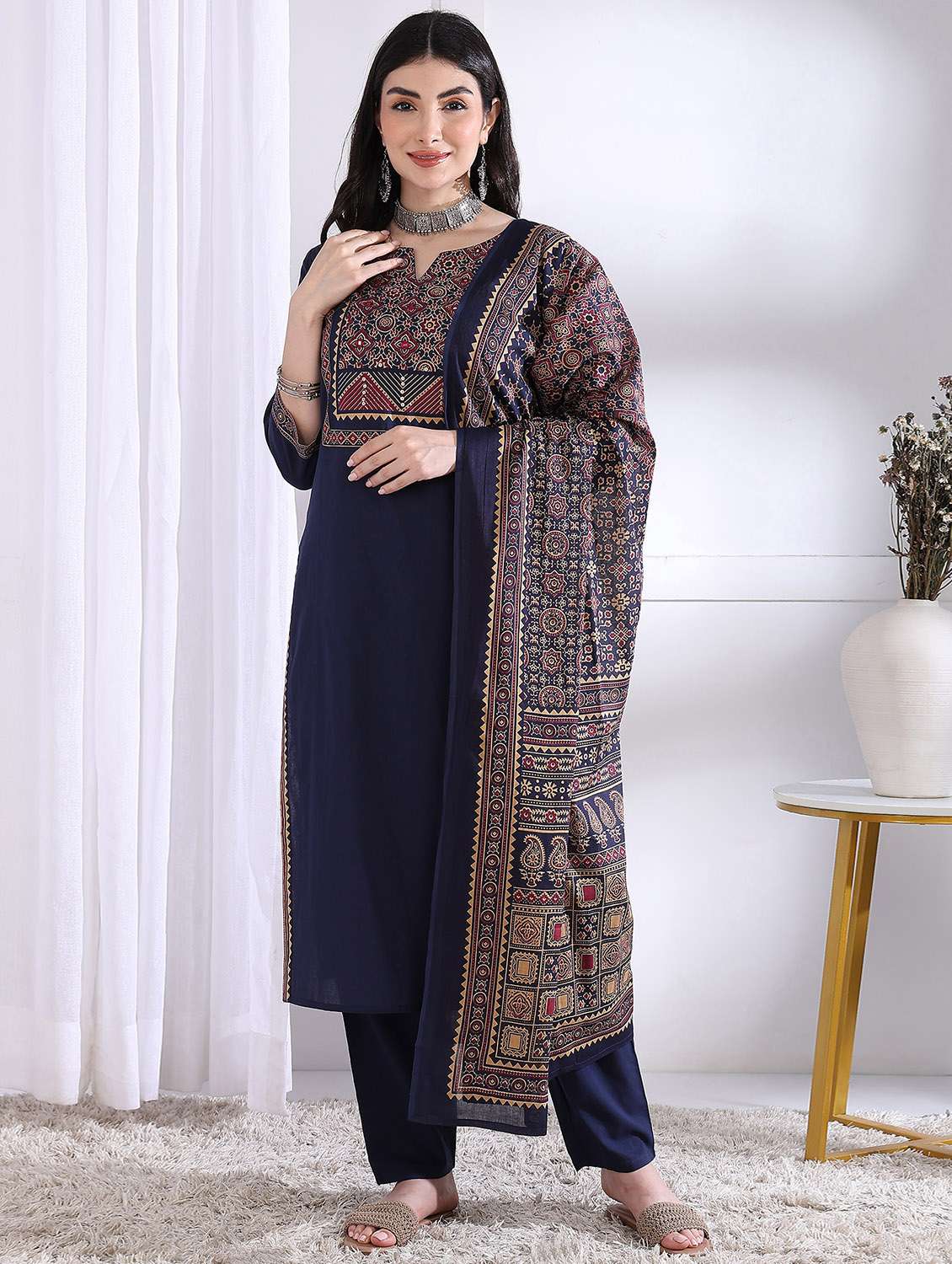 women three quarter sleeve kurta pant with dupatta set