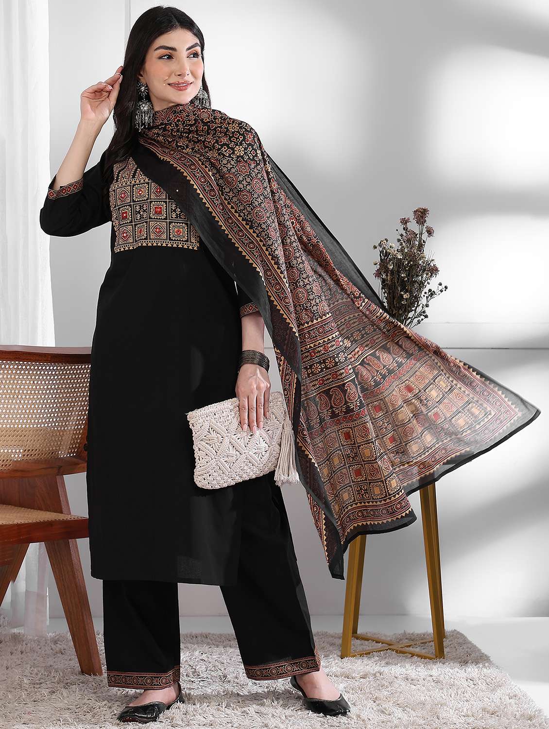 women three quarter sleeve kurta palazzo with dupatta set