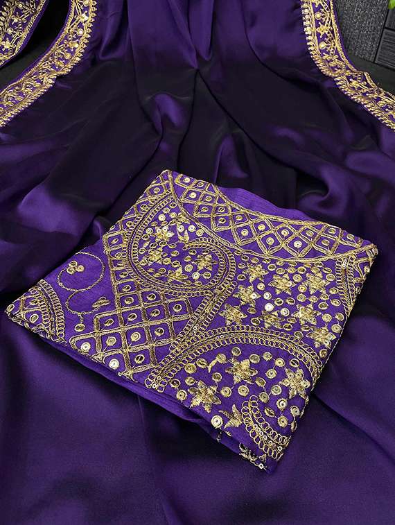 women solid with bordered saree with blouse - 21976138 - Standard Image - 3