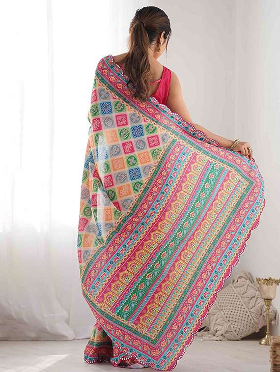 women printed casual wear saree with blouse - 21976143 - Standard Image - 3