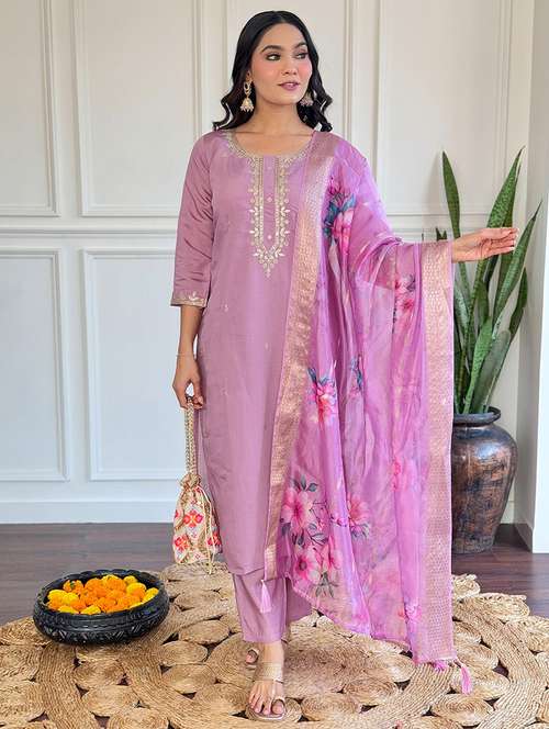 women three quarter sleeve kurta pant with dupatta set - 21976511 -  Standard Image - 0