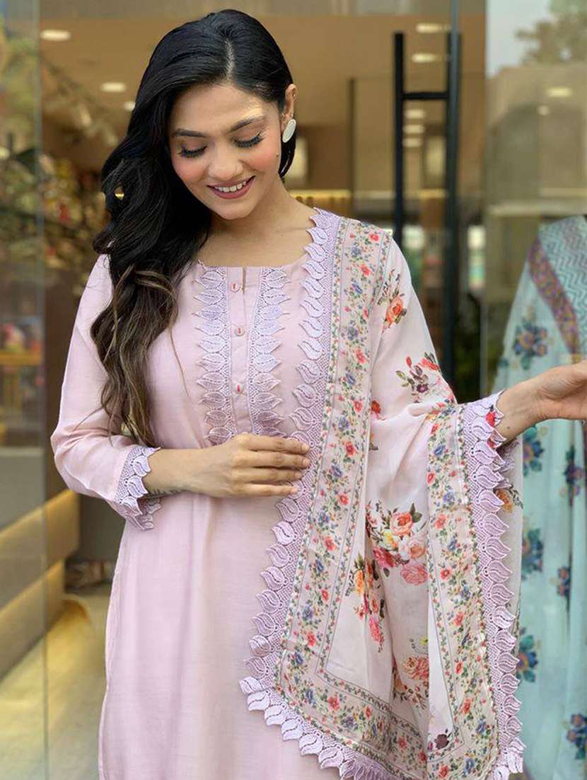 women three quarter sleeve kurta pant with dupatta set - 21976522 - Standard Image - 5