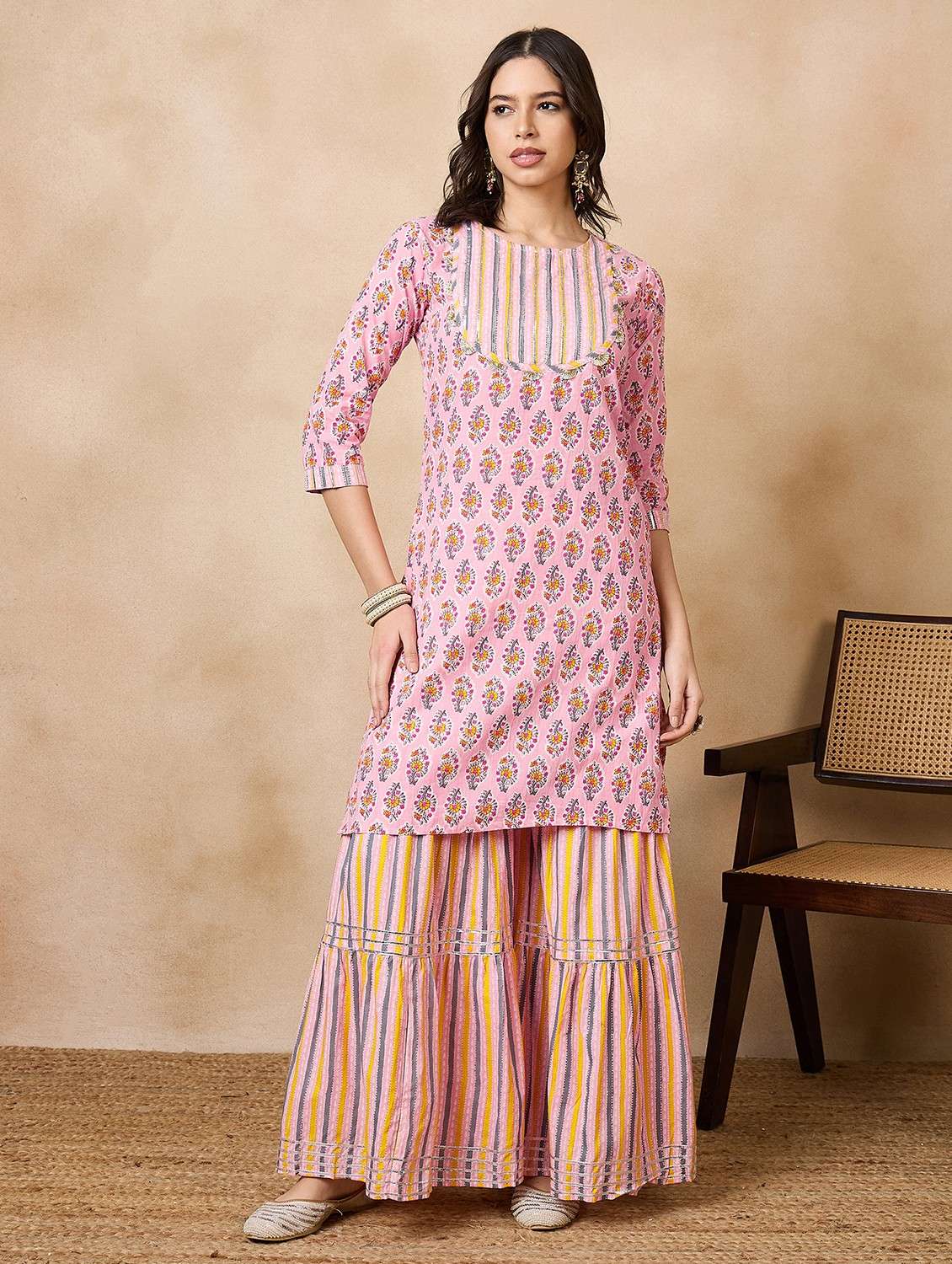 women three quarter sleeve kurta sharara set - 21976658 -  Standard Image - 3