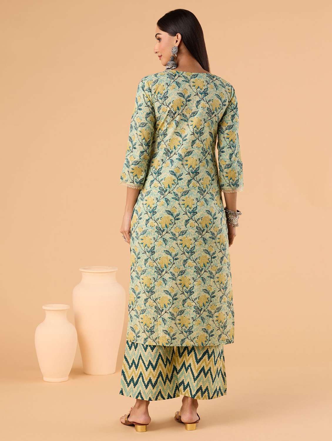 women three quarter sleeve kurta palazzo with dupatta set - 21976661 -  Standard Image - 3