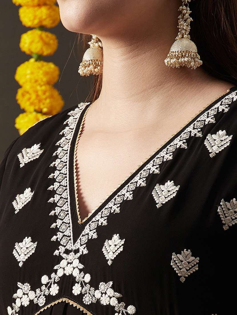 women three quarter sleeve kurta pant with dupatta set - 21976669 -  Standard Image - 3