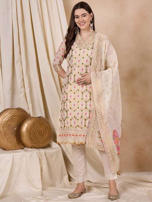 women three quarter sleeve kurta pant with dupatta set - 21976673 -  Standard Image - 0