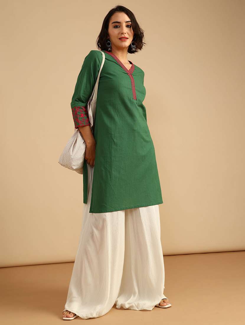 women solid three quarter sleeve straight kurta