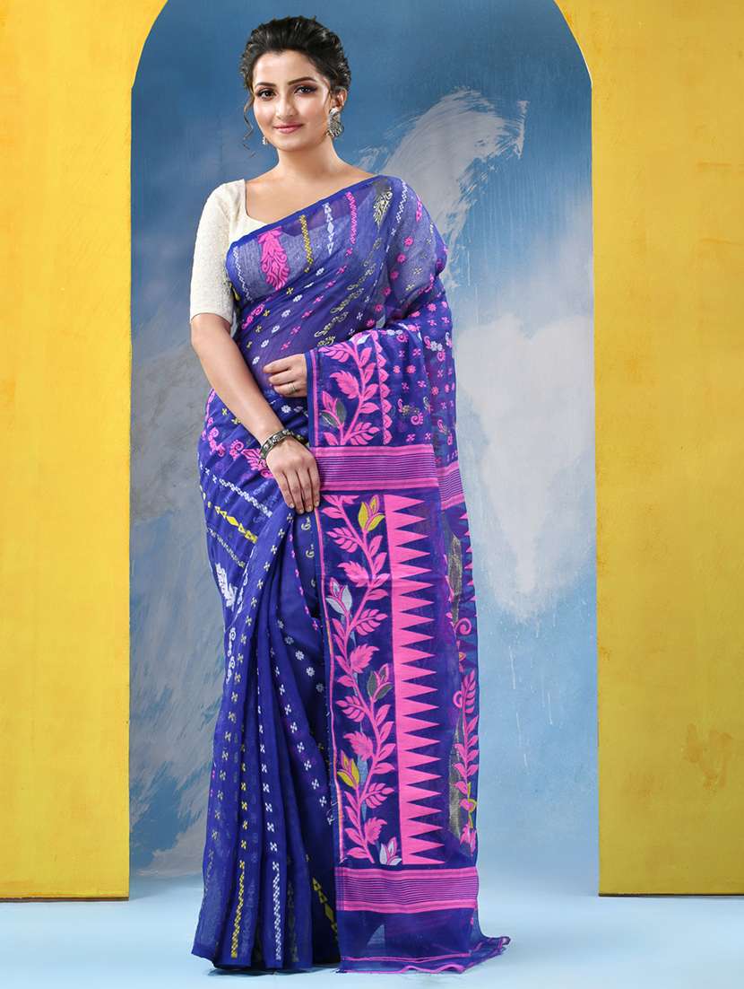 women self design jamdani saree