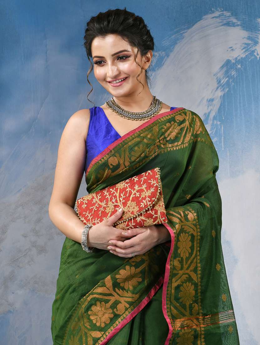 women self design handloom saree with blouse - 21977342 -  Standard Image - 3
