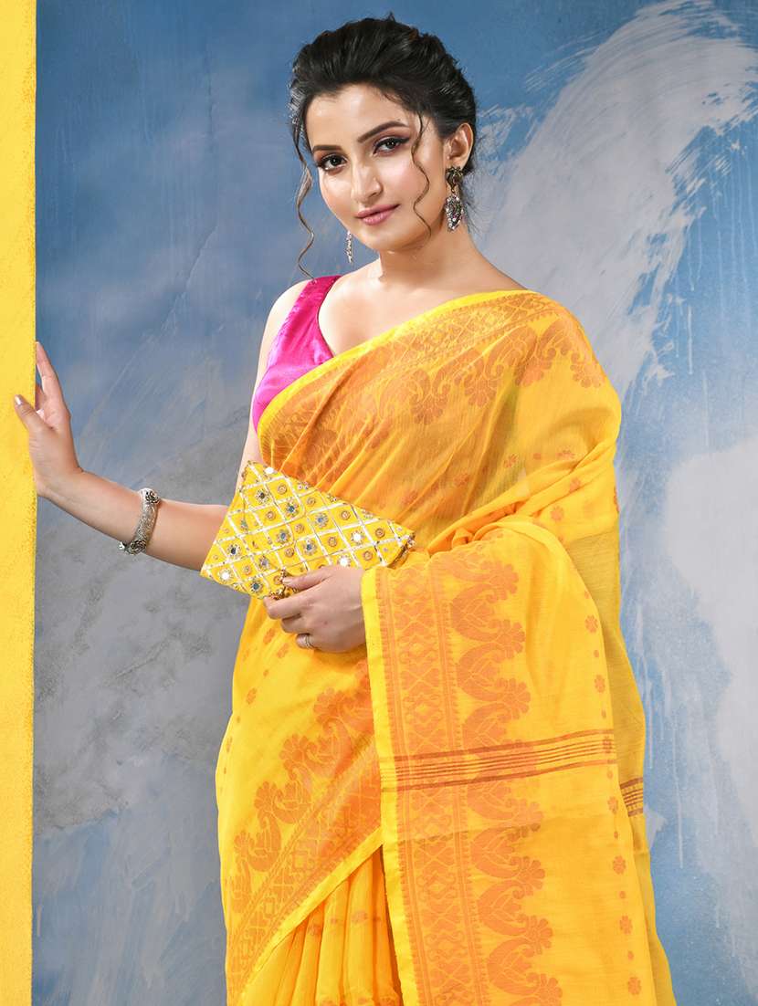 women self design handloom saree with blouse - 21977347 -  Standard Image - 3