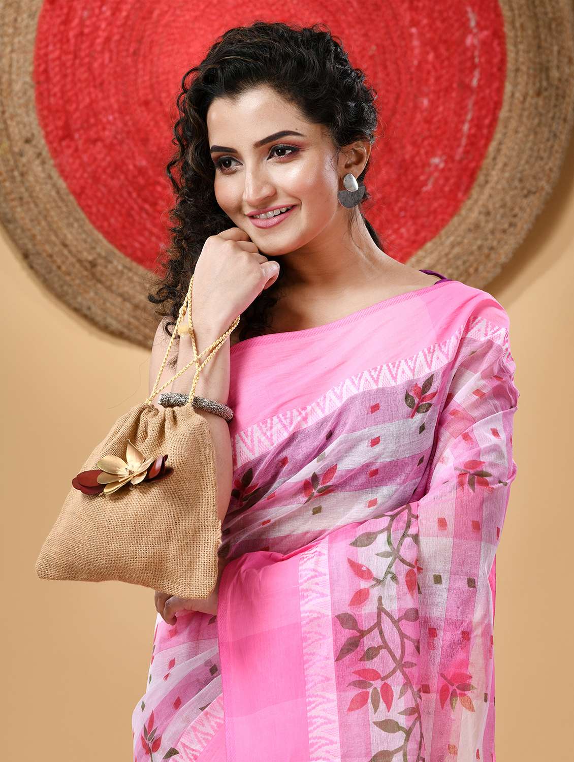 women printed handloom saree - 21977363 -  Standard Image - 3