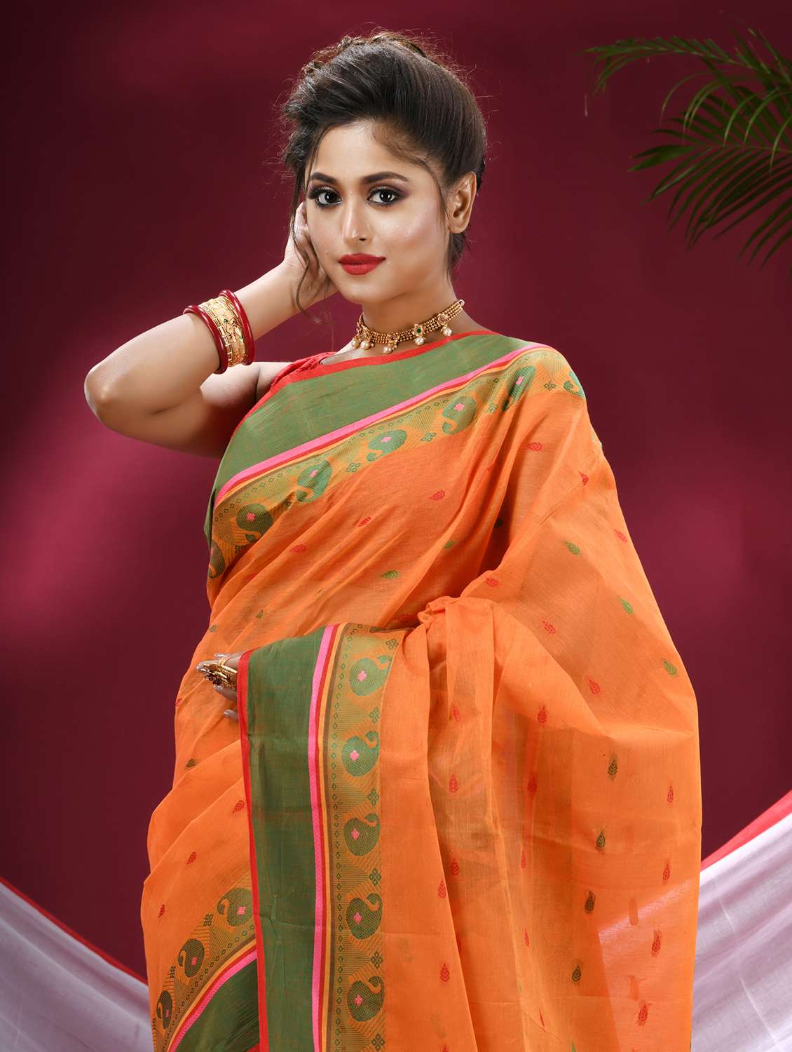 women self design handloom saree - 21977445 -  Standard Image - 3