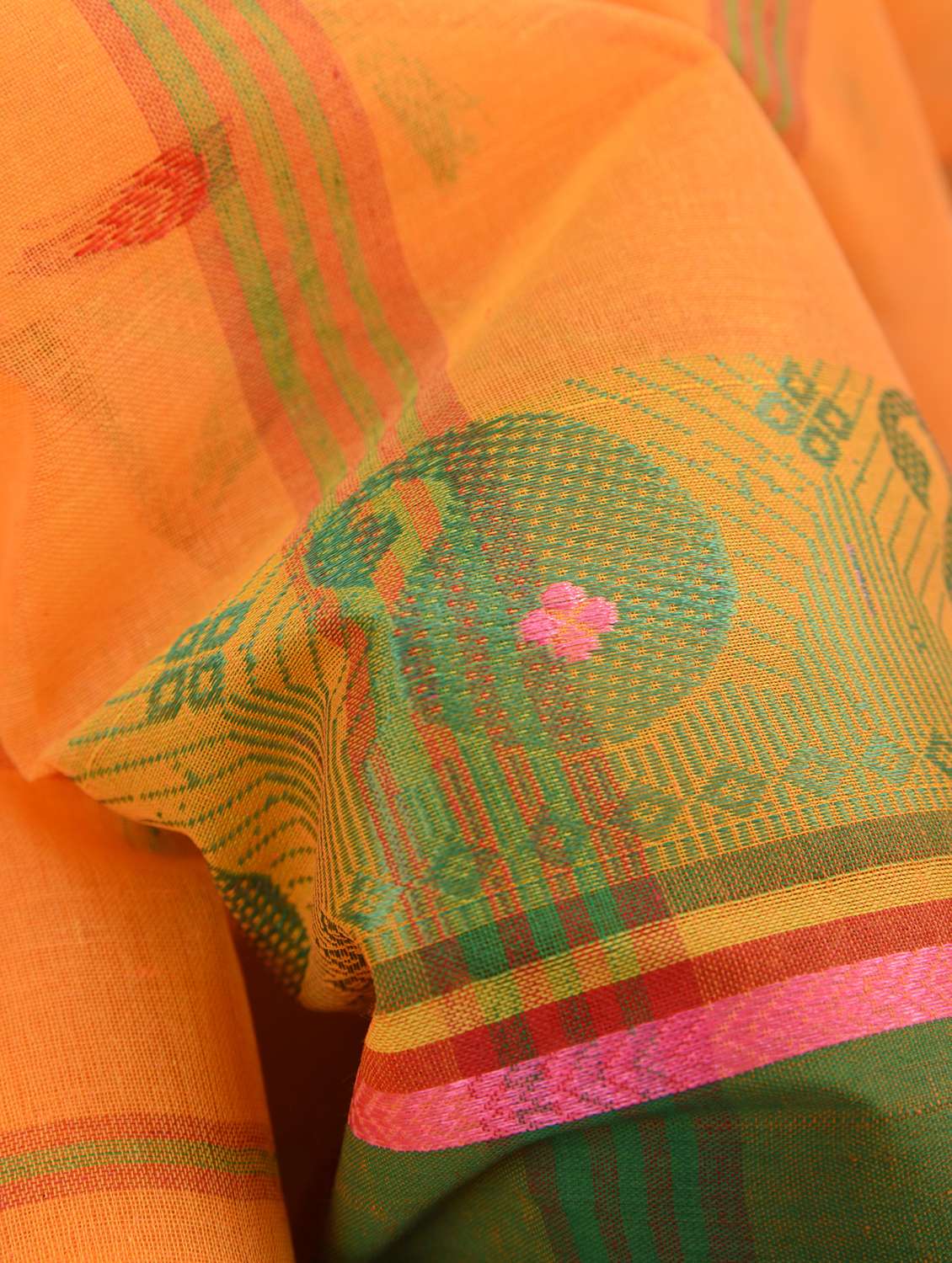 women self design handloom saree - 21977447 -  Standard Image - 3