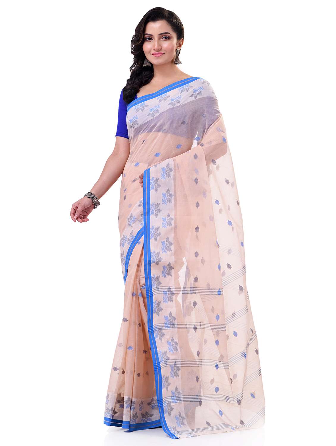 women self design handloom saree - 21977494 - Zoom Image - 0