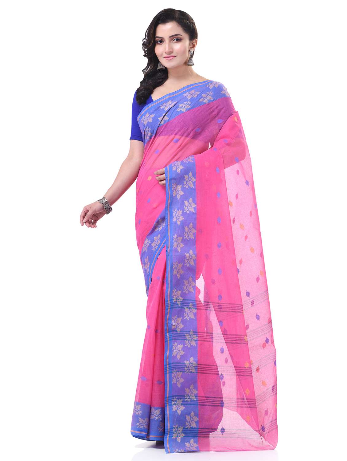 women self design handloom saree