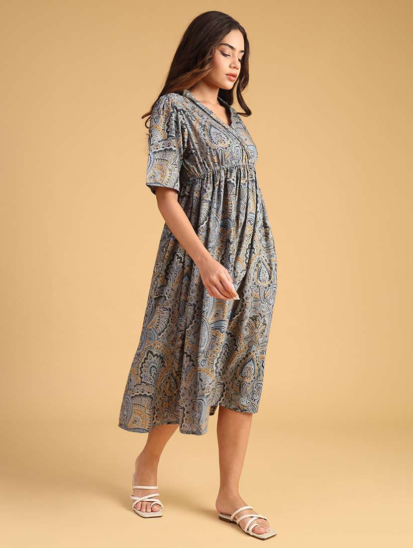 women printed short sleeve flared dress - 21978098 -  Standard Image - 3