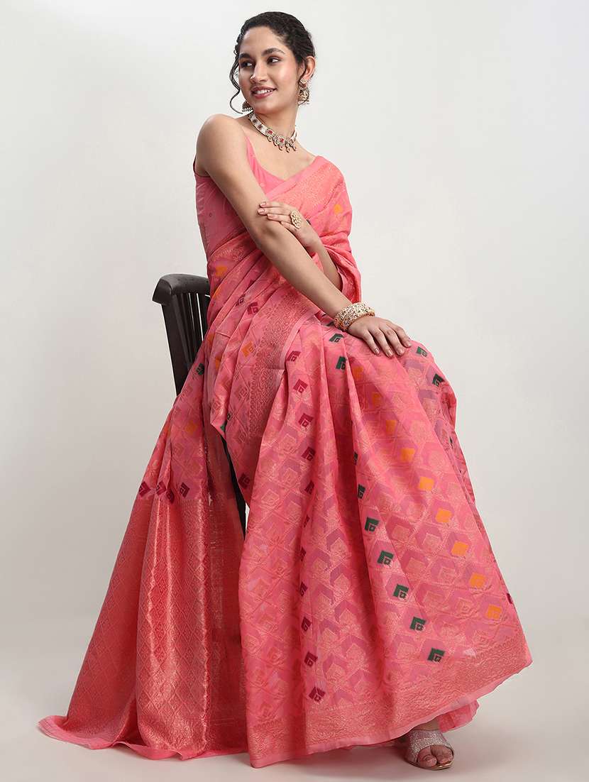 women self design banarasi saree with blouse - 21978317 - Standard Image - 3