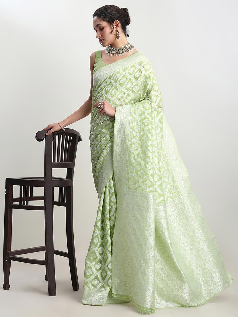 women self design banarasi saree with blouse - 21978376 - Zoom Image - 0