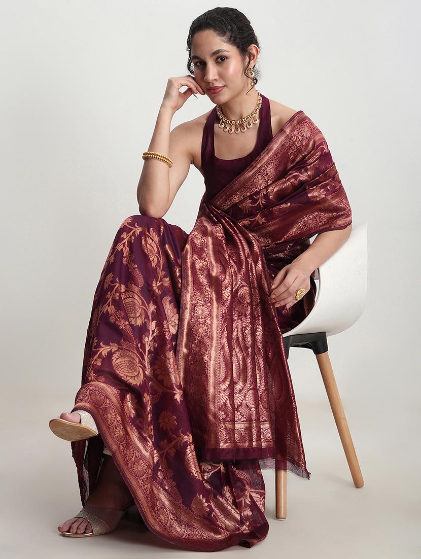women self design banarasi saree with blouse - 21978381 - Standard Image - 3