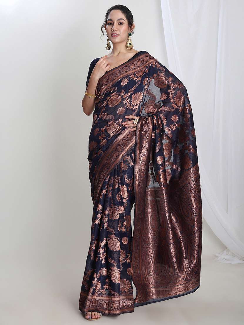 women self design banarasi saree with blouse